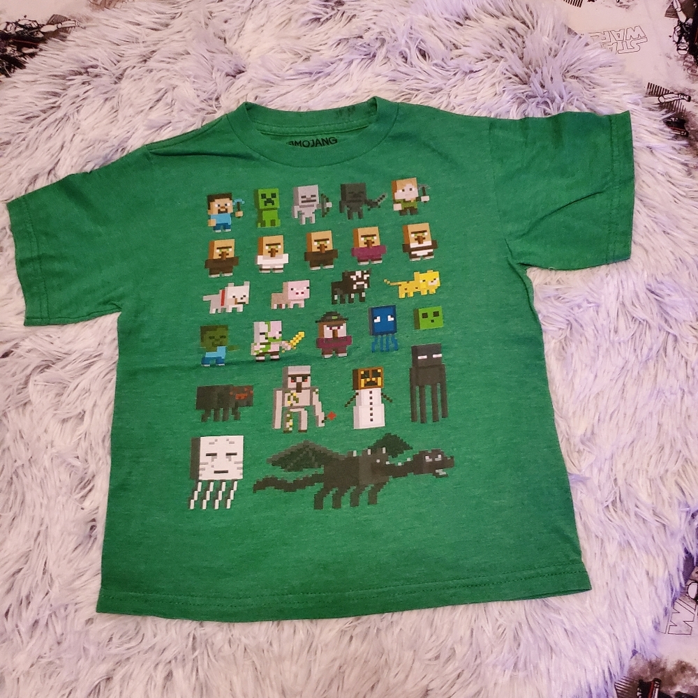 Minecraft  t shirt size 6-7